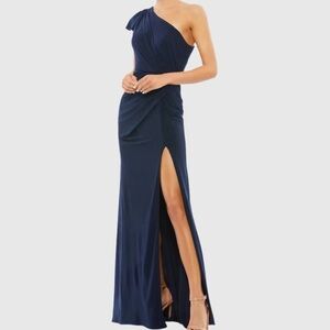 Mac Duggal | Navy Blue Ruffled One Shoulder Drape Gown size 8 NWT
